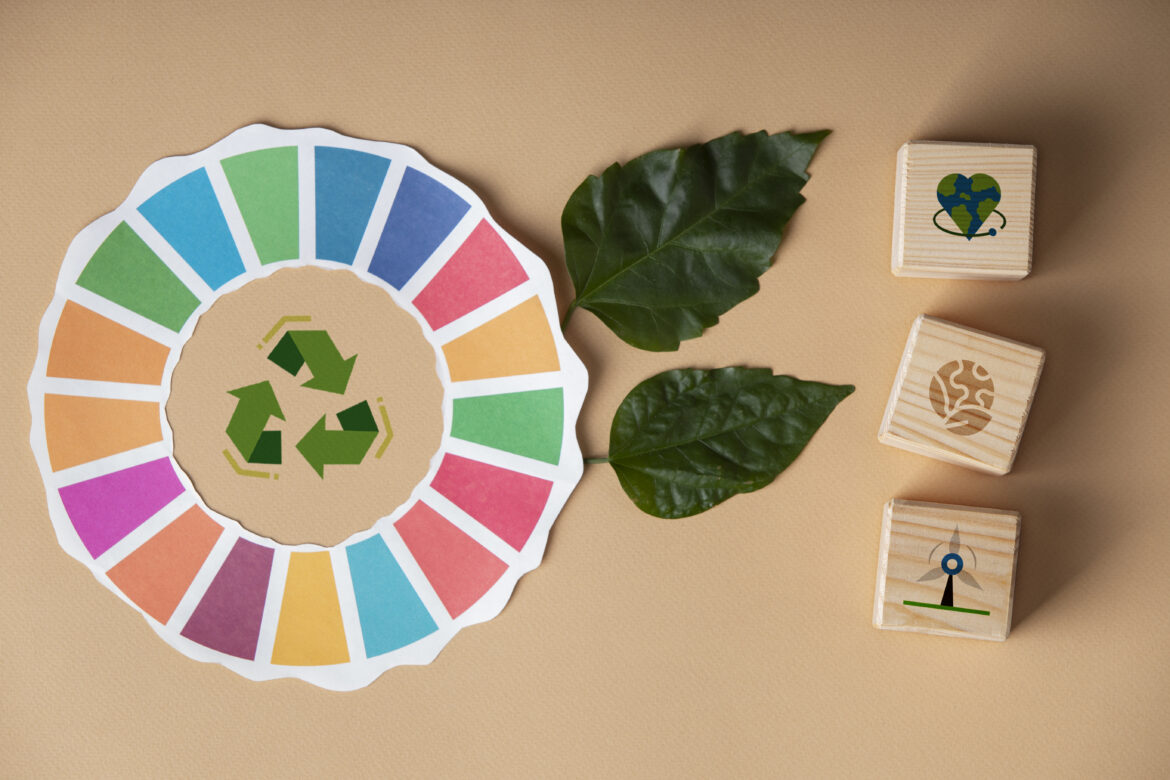 sustainable development goals. Still-life scaled (Freepik Imagr)